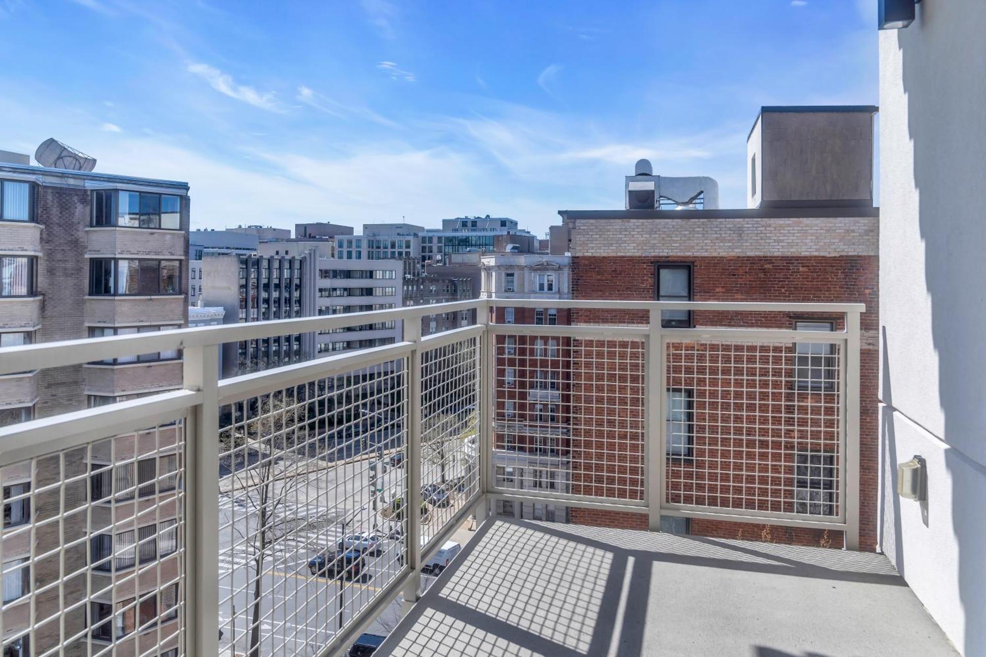 Fully Furnished Apartment In Washington Near Logan Circle Номер фото